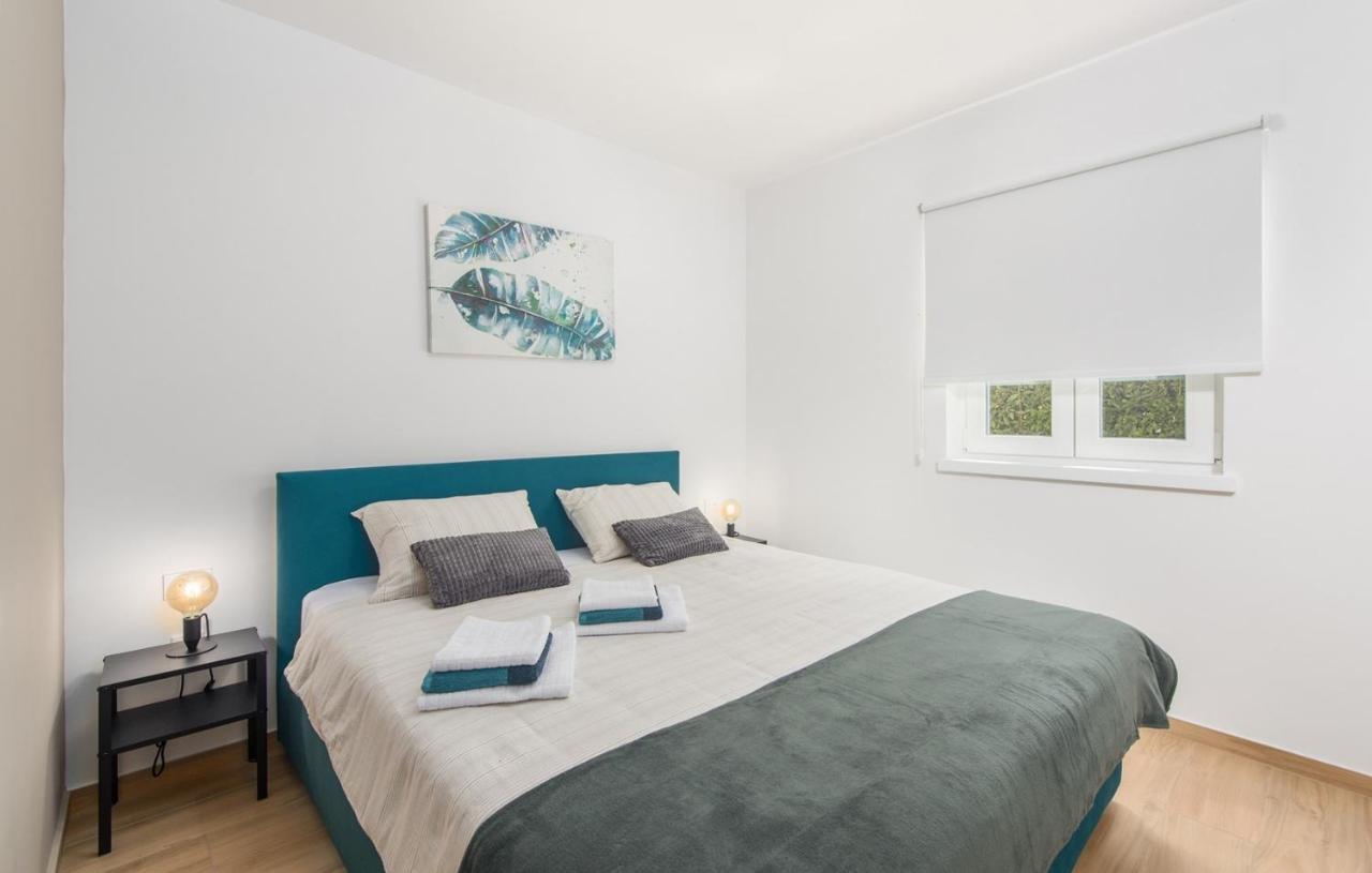 Apartment Vitamare Пореч Екстериор снимка