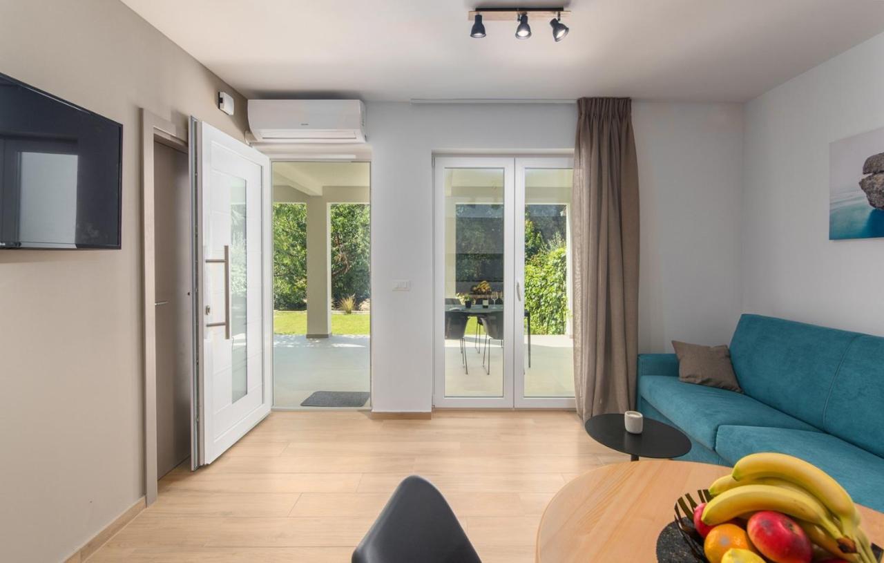 Apartment Vitamare Пореч Екстериор снимка